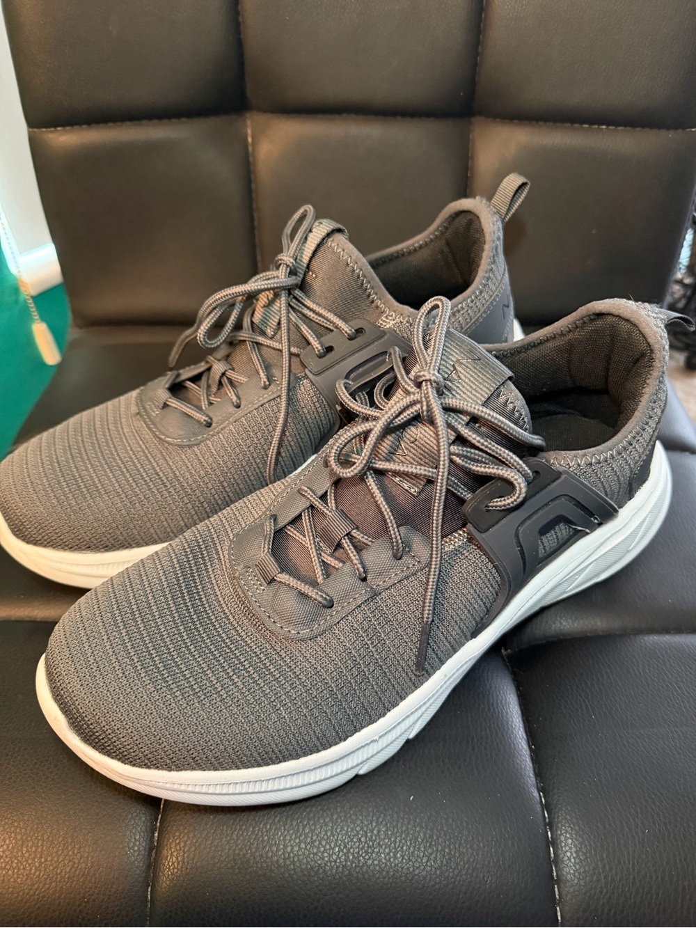 Nautica Men's Gray Knit Athletic Sneakers with White Sole